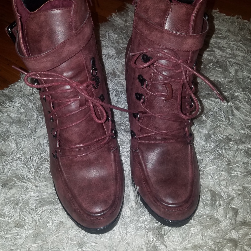 Torrid oxblood combat boot size 13w